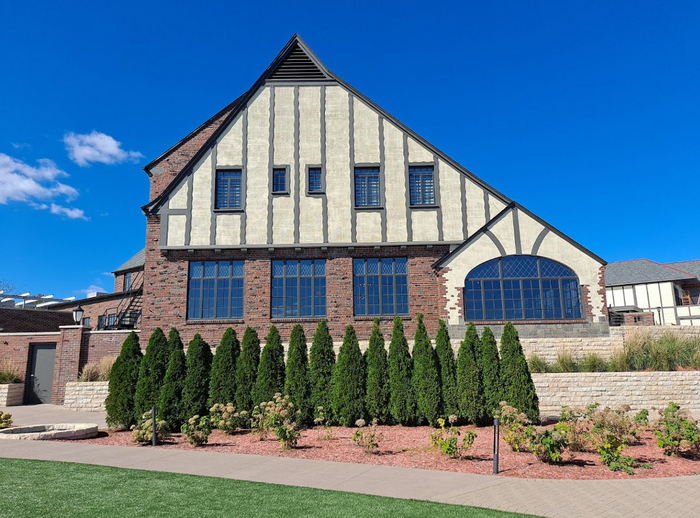 St. Clair Inn (St Clair Inn) - 2022 Photos From Website (newer photo)